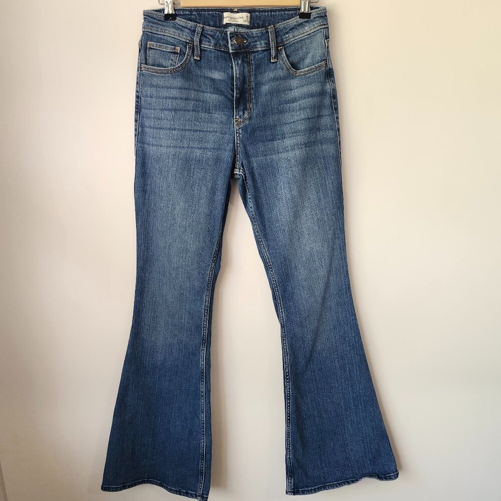 Abercrombie & Fitch The Flare Ultra High Rise Jeans Women’s 28 Long Blue Stretch